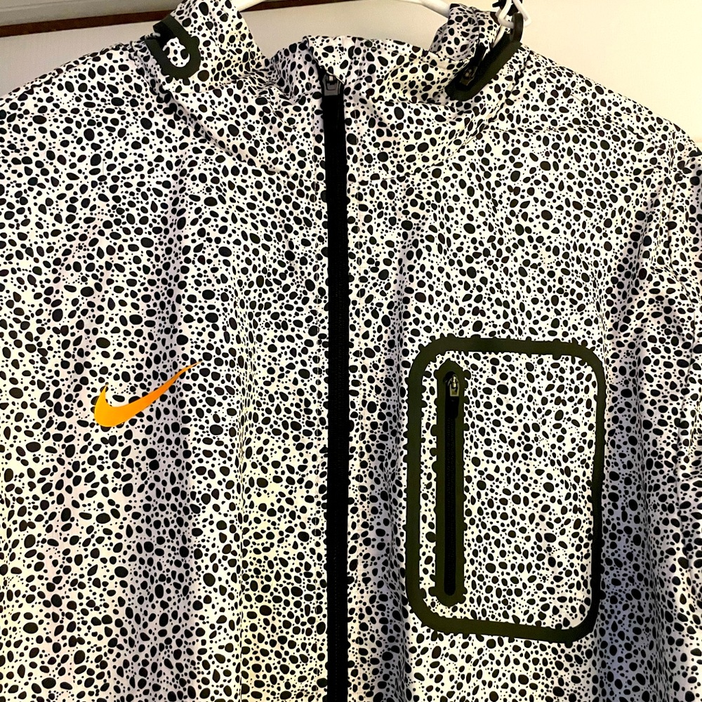 Nike hooded jacket